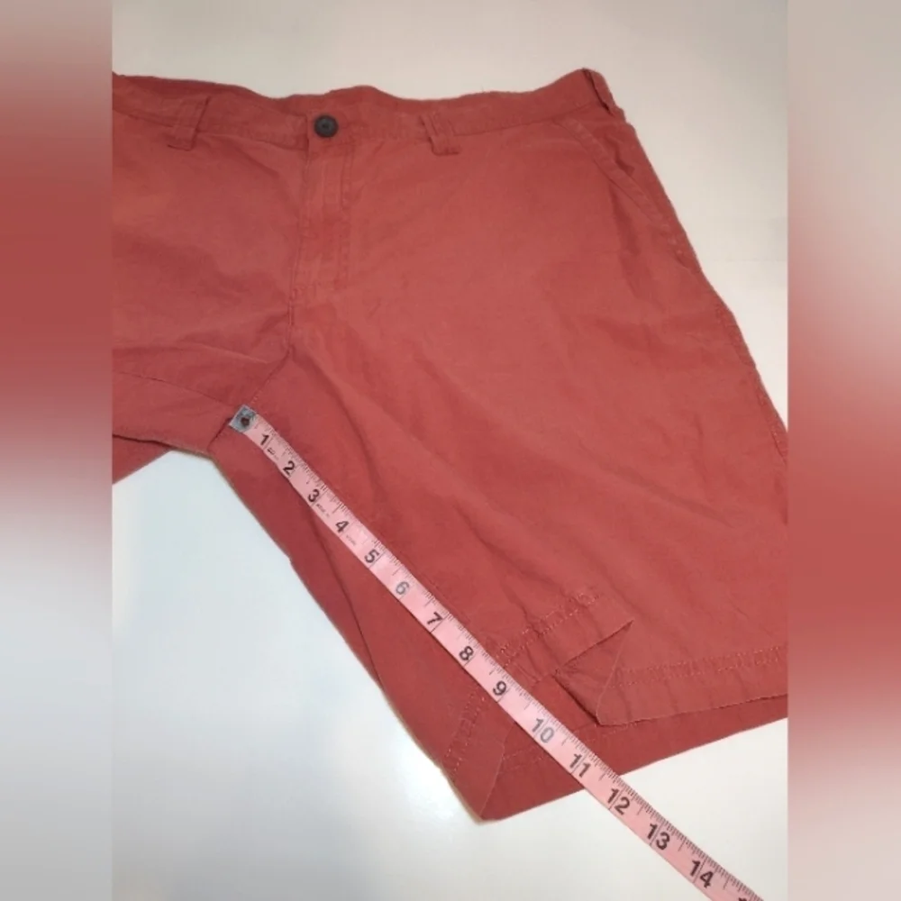 Columbia Men's Terracotta Classic Shorts Size (38 W)